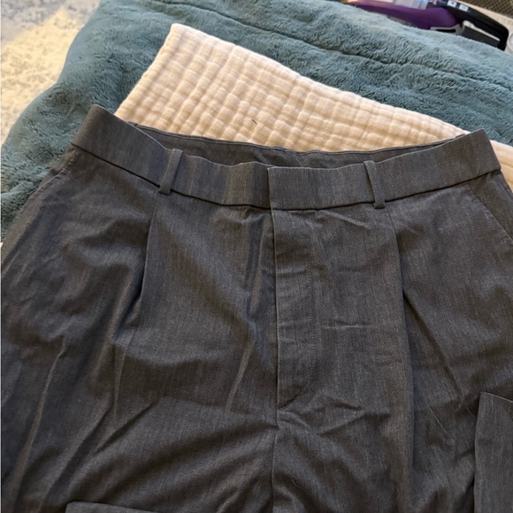 Uniqlo Pleated Wide Pant Grey - Picture 6 of 8
